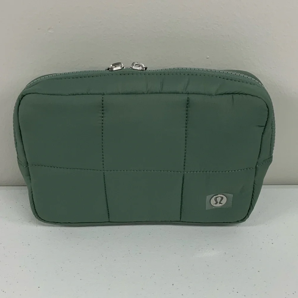 Lululemon Quilted Grid Belt Bag 1.5L Green - Picture 1 of 4
